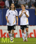 Fussball EM-Qualifikation, Deutschland - Slowakei in Hamburg, 06.06.2007,   Philipp LAHM (re) und Torsten FRINGS (li, GER) gut gelaunt nach dem Spiel.