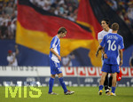Fussball EM-Qualifikation, Deutschland - Slowakei in Hamburg, 06.06.2007,   Stanislav SESTAK (re) und Dusan SVENTO (li, alle Slowakei) sind nach ddem Spiel enttäuscht.