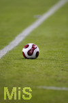 Fussball EM-Qualifikation, Deutschland - Slowakei in Hamburg, 06.06.2007,   Der Spielball von ADIDAS (Teamgeist) liegt an der Linie.