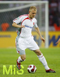 Fussball DFB-Pokal-Finale in Berlin, 26.05.2007,  VfB Stuttgart - 1.FC Nürnberg,  Der Nuernberger Andreas WOLF am Ball,