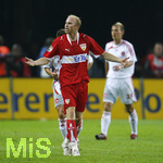 Fussball DFB-Pokal-Finale in Berlin, 26.05.2007,  VfB Stuttgart - 1.FC Nürnberg, Der Stuttgarter Ludovic MAGNIN hebt ratlos die Arme,