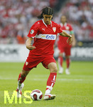 Fussball DFB-Pokal-Finale in Berlin, 26.05.2007,  VfB Stuttgart - 1.FC Nürnberg,  Der Stuttgarter Sami KHEDIRA am Ball, 