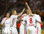 Fussball DFB-Pokal-Finale in Berlin, 26.05.2007,  VfB Stuttgart - 1.FC Nürnberg, Marco ENGELHARDT (2. von links, Nuernberg) jubelt nach seinem Treffer zum 1:2. v.l. Tomas GALASEK, Andreas WOLF, Dominik REINHARDT, Jan POLAK,  und Ivan SAENKO (alle Nuernberg) freuen sich mit dem Torschuetzen.  