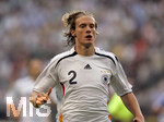 Fussball EM-Qualifikation, Deutschland - Slowakei in Hamburg, 06.06.2007,   Marcell JANSEN (GER) aktion.