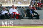 Fussball 1.Bundesliga 2006/07, Freundschaftsspiel, SSV Ulm 1846 - FC Bayern München, Dienstag 22.05.07,  Trainer Ottmar HITZFELD (re) und Manager Uli HOENESS (li, beide Bayern München) amüsieren sich.