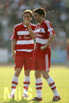 Fussball 1.Bundesliga 2006/07, Freundschaftsspiel, SSV Ulm 1846 - FC Bayern München, Dienstag 22.05.07, Andreas OTTL (li) denkt über Mark van BOMMEL  (re, Bayern München) nach.