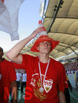 Fussball 1.Bundesliga 2006/07:  34. Spieltag,  VfB Stuttgart - FC Energie Cottbus  19.05.2007,  Mario GOMEZ (Stuttgart) jubelt über die Meisterschaft mit einem Hütchen auf dem Kopf.