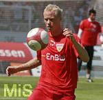 Fussball 1.Bundesliga 2006/07:  34. Spieltag,  VfB Stuttgart - FC Energie Cottbus  19.05.2007,  Alexader FARNERUD (Stuttgart) am Ball.