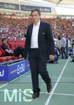 Fussball 1.Bundesliga 2006/07:  34. Spieltag,  VfB Stuttgart - FC Energie Cottbus  19.05.2007, Sportdirektor Horst HELDT (Stuttgart) ist vor dem Spiel angespannt.  