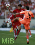 Fussball 1.Bundesliga 2006/07:  34. Spieltag,  VfB Stuttgart - FC Energie Cottbus  19.05.2007,  Ricardo OSORIO (li, Stuttgart) gegen Vlad MUNTEANU (re, Cottbus). 