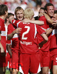 Fussball 1.Bundesliga 2006/07:  34. Spieltag,  VfB Stuttgart - FC Energie Cottbus  19.05.2007, Die Stuttgarter Spieler feiern nach dem Schlusspfiff ausgelassen. v.l. Daniel BIEROFKA, Andreas BECK, Marco STRELLER und Heiko GERBER.