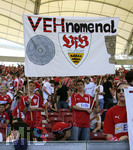 Fussball 1.Bundesliga 2006/07:  34. Spieltag,  VfB Stuttgart - FC Energie Cottbus  19.05.2007, Die Stuttgarter Fans feiern ihren phänomenalen Trainer Armin VEH. 
