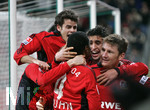 Fussball 1.Bundesliga 2006/07:  Spieltag 24, Bayer 04 Leverkusen - VfB Stuttgart, 03.03.07, Torjubel von JUAN (mitte), die anderen Spieler bilden eine Jubeltraube um ihn.
