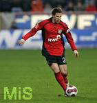 Fussball 1.Bundesliga 2006/07:  Spieltag 24, Bayer 04 Leverkusen - VfB Stuttgart, 03.03.07, Gonzalo CASTRO MONTILLA (Leverkusen) am Ball.