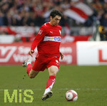 1. Bundesliga Herren, 25.Spieltag im Gottlieb-Daimler-Stadion, VfB Stuttgart - VFL Wolfsburg,  Roberto HILBERT (Stuttgart) am Ball. 