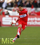 1. Bundesliga Herren, 25.Spieltag im Gottlieb-Daimler-Stadion, VfB Stuttgart - VFL Wolfsburg,  Ricardo OSORIO  (Stuttgart) Schusshaltung.