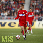 1. Bundesliga Herren, 25.Spieltag im Gottlieb-Daimler-Stadion, VfB Stuttgart - VFL Wolfsburg,  Thomas HITZLSPERGER  (Stuttgart) am Ball. 