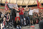 25.05.2019, Fussball DFB-Pokalfinale 2019, RB Leipzig - FC Bayern Mnchen, im Olympiastadion Berlin, der FC Bayern Mnchen feiert den Gewinn des DFB Pokal,  Bayernfans feiern ihre Mannschaft.

 
