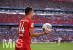 31.08.2019, Fussball 1. Bundesliga 2019/2020, 3.Spieltag, FC Bayern Mnchen - 1.FSV Mainz 05, in der Allianzarena Mnchen. Ivan Perisic (FC Bayern Mnchen) beim Einwurf.

