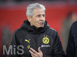 09.11.2019, Fussball 1. Bundesliga 2019/2020, 11.Spieltag, FC Bayern Mnchen - Borussia Dortmund, in der Allianz-Arena Mnchen. Trainer Lucien Favre (Dortmund) unzufrieden.


