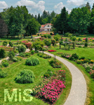 14.07.2019, Sommer in Bad Wrishofen im Unterallgu. Kurpark.  Die Rosenbeete stehen in voller Blte. Mehr als 6.000 Rosenstcke betren die Sinne im Sommer.