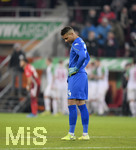 17.12.2019, Fussball 1. Bundesliga 2019/2020, 16.Spieltag, FC Augsburg - Fortuna Dsseldorf, in der WWK-Arena Augsburg, Torwart Steffen Zackary (Dsseldorf) nachdenklich 



