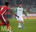 17.12.2019, Fussball 1. Bundesliga 2019/2020, 16.Spieltag, FC Augsburg - Fortuna Dsseldorf, in der WWK-Arena Augsburg, Marco Richter (FC Augsburg) am Ball.


