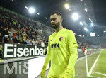 17.12.2019, Fussball 1. Bundesliga 2019/2020, 16.Spieltag, FC Augsburg - Fortuna Dsseldorf, in der WWK-Arena Augsburg,  Torwart Tomas Koubek (FC Augsburg).



