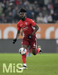 17.12.2019, Fussball 1. Bundesliga 2019/2020, 16.Spieltag, FC Augsburg - Fortuna Dsseldorf, in der WWK-Arena Augsburg, Adams (Dsseldorf) am Ball.


