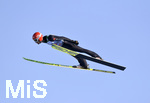 01.01.2020, Skispringen Vierschanzentournee, Neujahrsspringen in Garmisch Partenkirchen auf der groen Olympiaschanze,  Markus Eisenbichler (GER) in der Luft.