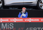 01.01.2020, Skispringen Vierschanzentournee, Neujahrsspringen in Garmisch Partenkirchen auf der groen Olympiaschanze, FIS-Rennleiter Johann Walter Hofer (AUT) an der Schanze.