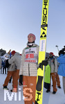 01.01.2020, Skispringen Vierschanzentournee, Neujahrsspringen in Garmisch Partenkirchen auf der groen Olympiaschanze, Karl Geiger (GER) gut gelaunt vor der Siegerehrung.