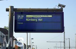 27.08.2019, Bahnhof Buchloe, Anzeigetafel, der Regionalexpress nach Nrnberg ber Augsburg steht darauf.