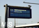 27.08.2019, Bahnhof Buchloe, Anzeigetafel, der Regionalexpress nach Nrnberg ber Augsburg steht darauf.