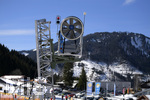 10.02.2020, Skigebiet Jungholz, in sterreich.  Schneekanonen warten auf ihren Einsatz an der Piste. 