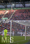 15.02.2020, Fussball 1. Bundesliga 2019/2020, 22. Spieltag, FC Augsburg - SC Freiburg, in der WWK-Arena Augsburg. Die oberen Zuschauerrnge sind leer.


