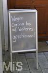 05.04.2020, Mindelheim (Unterallgu) Stadtansicht in Corona-Virus-Zeiten, Schild: 