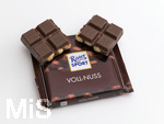 15.05.2020, Voll-Nuss Schokolade von Ritter Sport, 