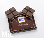 15.05.2020, Voll-Nuss Schokolade von Ritter Sport, 