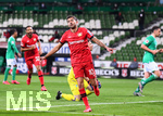 Jubel 1:4: Torschuetze Kerem Demirbay (Leverkusen).

Sport: Fussball: 1. Bundesliga: Saison 19/20: 26. Spieltag: SV Werder Bremen - Bayer 04 Leverkusen, 18.05.2020

Foto: Marvin Ibo Gngr/GES/POOL

