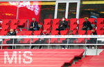23.05.2020, Fussball 1. Bundesliga 2019/2020, 27. FC Bayern Mnchen - Eintracht Frankfurt, in der Allianz-Arena Mnchen. v.li: Vorstandsmitglied Oliver Kahn (Bayern Mnchen), Ehren-Prsident Uli Hoeness (FC Bayern), Franz Beckenbauer und Prsident Herbert Hainer (FC Bayern) auf der Tribne mit Maske.

Foto: Peter Schatz/POOL via MIS-Sportpressefoto

Nur fr journalistische Zwecke! Only for editorial use!

DFL regulations prohibit any use of photographs as image sequences and/or quasi-video.

National and international News-Agencies OUT