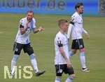 31.05.2020, Fussball 3. Bundesliga 2019/2020, 28.Spieltag, TSV 1860 Mnchen - MSV Duisburg, im Grnwalderstadion Mnchen, Tim Rieder (TSV 1860 Mnchen) feuert seine Spieler an.
    

