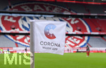 20.06.2020, Fussball 1. Bundesliga 2019/2020, 33. Spieltag, FC Bayern Muenchen - SC Freiburg, in der Allianz-Arena Muenchen, An der Eckfahne prangt bei dem Spiel das Logo der neuen deutschen Corona-Warn-App.

Foto: Markus Ulmer/Pool/via MIS

Nur fr journalistische Zwecke! Only for editorial use! 

Gem den Vorgaben der DFL Deutsche Fuball Liga ist es untersagt, in dem Stadion und/oder vom Spiel angefertigte Fotoaufnahmen in Form von Sequenzbildern und/oder videohnlichen Fotostrecken zu verwerten bzw. verwerten zu lassen. DFL regulations prohibit any use of photographs as image sequences and/or quasi-video.    

National and international NewsAgencies OUT. 


