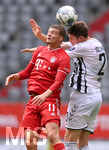 20.06.2020, Fussball 1. Bundesliga 2019/2020, 33. Spieltag, FC Bayern Muenchen - SC Freiburg, in der Allianz-Arena Muenchen, Michael Cuisance (li, FC Bayern Muenchen) gegen Dominique Heintz (re, SC Freiburg) 

Foto: Markus Ulmer/Pool/via MIS

Nur fr journalistische Zwecke! Only for editorial use! 

Gem den Vorgaben der DFL Deutsche Fuball Liga ist es untersagt, in dem Stadion und/oder vom Spiel angefertigte Fotoaufnahmen in Form von Sequenzbildern und/oder videohnlichen Fotostrecken zu verwerten bzw. verwerten zu lassen. DFL regulations prohibit any use of photographs as image sequences and/or quasi-video.    

National and international NewsAgencies OUT. 


