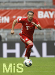 20.06.2020, Fussball 1. Bundesliga 2019/2020, 33. Spieltag, FC Bayern Muenchen - SC Freiburg, in der Allianz-Arena Muenchen, Javi Martinez (FC Bayern Mnchen) am Ball.

Foto: Rauchensteiner/Pool/via MIS

Nur fr journalistische Zwecke! Only for editorial use! 

Gem den Vorgaben der DFL Deutsche Fuball Liga ist es untersagt, in dem Stadion und/oder vom Spiel angefertigte Fotoaufnahmen in Form von Sequenzbildern und/oder videohnlichen Fotostrecken zu verwerten bzw. verwerten zu lassen. DFL regulations prohibit any use of photographs as image sequences and/or quasi-video.    

National and international NewsAgencies OUT. 



