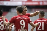 20.06.2020, Fussball 1. Bundesliga 2019/2020, 33. Spieltag, FC Bayern Muenchen - SC Freiburg, in der Allianz-Arena Muenchen, Torjubel Robert Lewandowski (FC Bayern Mnchen), Leon Goretzka (FC Bayern Mnchen).

Foto: Rauchensteiner/Pool/via MIS

Nur fr journalistische Zwecke! Only for editorial use! 

Gem den Vorgaben der DFL Deutsche Fuball Liga ist es untersagt, in dem Stadion und/oder vom Spiel angefertigte Fotoaufnahmen in Form von Sequenzbildern und/oder videohnlichen Fotostrecken zu verwerten bzw. verwerten zu lassen. DFL regulations prohibit any use of photographs as image sequences and/or quasi-video.    

National and international NewsAgencies OUT. 


