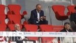 20.06.2020, Fussball 1. Bundesliga 2019/2020, 33. Spieltag, FC Bayern Muenchen - SC Freiburg, in der Allianz-Arena Muenchen, Ehrentribne mit Vorstandsmitglied Oliver Kahn (Bayern Mnchen), Ehren-Prsident Uli Hoeness (FC Bayern), Prsident Herbert Hainer (FC Bayern), Vorstandsvorsitzender Karl-Heinz Rummenigge (FC Bayern Mnchen),  

Foto: Rauchensteiner/Pool/via MIS

Nur fr journalistische Zwecke! Only for editorial use! 

Gem den Vorgaben der DFL Deutsche Fuball Liga ist es untersagt, in dem Stadion und/oder vom Spiel angefertigte Fotoaufnahmen in Form von Sequenzbildern und/oder videohnlichen Fotostrecken zu verwerten bzw. verwerten zu lassen. DFL regulations prohibit any use of photographs as image sequences and/or quasi-video.    

National and international NewsAgencies OUT. 


