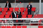 20.06.2020, Fussball 1. Bundesliga 2019/2020, 33. Spieltag, FC Bayern Muenchen - SC Freiburg, in der Allianz-Arena Muenchen, Ehrentribne, mit Vorstandsvorsitzender Karl-Heinz Rummenigge (FC Bayern Mnchen), Ehren-Prsident Uli Hoeness (FC Bayern), Prsident Herbert Hainer (FC Bayern). 

Foto: Sampics/Matzke/Pool/via MIS

Nur fr journalistische Zwecke! Only for editorial use! 

Gem den Vorgaben der DFL Deutsche Fuball Liga ist es untersagt, in dem Stadion und/oder vom Spiel angefertigte Fotoaufnahmen in Form von Sequenzbildern und/oder videohnlichen Fotostrecken zu verwerten bzw. verwerten zu lassen. DFL regulations prohibit any use of photographs as image sequences and/or quasi-video.    

National and international NewsAgencies OUT. 


