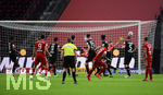 04.07.2020, xkvx, Fussball DFB Pokal Finale, Bayer 04 Leverkusen - FC Bayern Muenchen emspor, David Alaba (FC Bayern Mnchen) Torschuss zum 1:0 per Freistoss.

Foto: Kevin Voigt/Jan Huebner/Pool/via MIS

(DFL/DFB REGULATIONS PROHIBIT ANY USE OF PHOTOGRAPHS as IMAGE SEQUENCES and/or QUASI-VIDEO - Editorial Use ONLY, National and International News Agencies OUT)