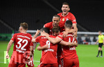 04.07.2020, xkvx, Fussball DFB Pokal Finale, Bayer 04 Leverkusen - FC Bayern Muenchen, Torjubel Joshua Kimmich (FC Bayern Mnchen), Robert Lewandowski (FC Bayern Mnchen), Thiago (FC Bayern Mnchen), Leon Goretzka (FC Bayern Mnchen), Ivan Perisic (FC Bayern Mnchen), Lucas Hernandez (FC Bayern Mnchen),

Foto: Kevin Voigt/Jan Huebner/Pool/via MIS

(DFL/DFB REGULATIONS PROHIBIT ANY USE OF PHOTOGRAPHS as IMAGE SEQUENCES and/or QUASI-VIDEO - Editorial Use ONLY, National and International News Agencies OUT)